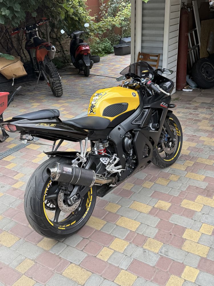 Yamaha R6 2005 року yoshimura оригинал