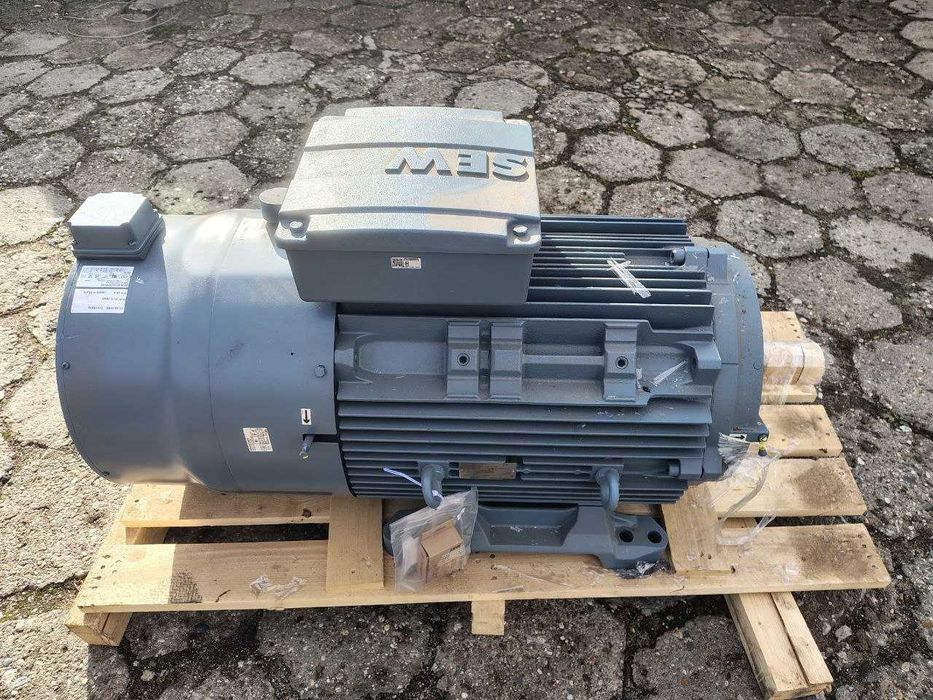 Silnik 75kW SEW DRU280MR4 NOWY