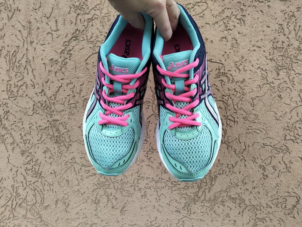 ASICS Кросівки оригінал
