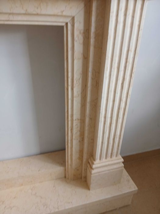 Portal kominkowy 15/1 marmur egipski beż od ręki