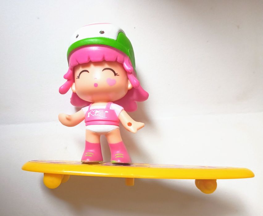 Piny Pon bonecos.Precos a partir de 0,50€.15€ tudo.