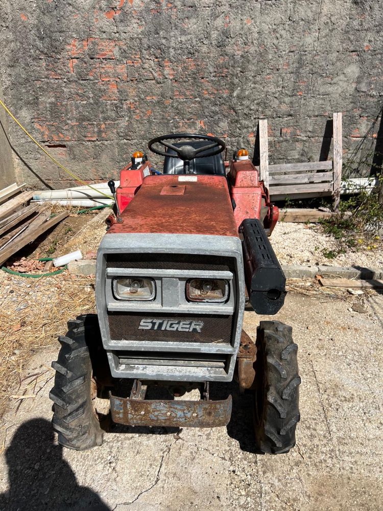 Trator Shibaura 4x4