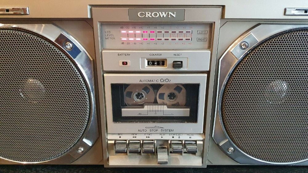 Винтажная магнитола бумбокс Crown CSC-950L