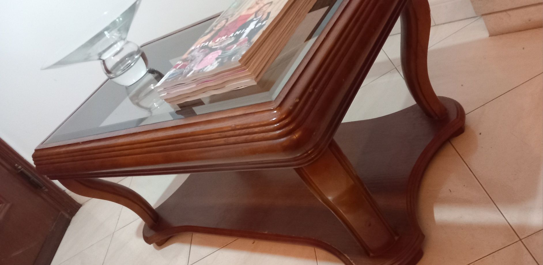 Mesa de apoio /Coffee table