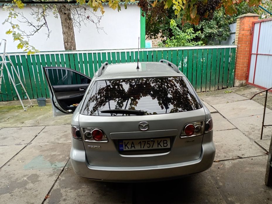 Мазда продаю свое вто.