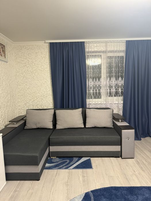 Продається диван в хорошу  стані.