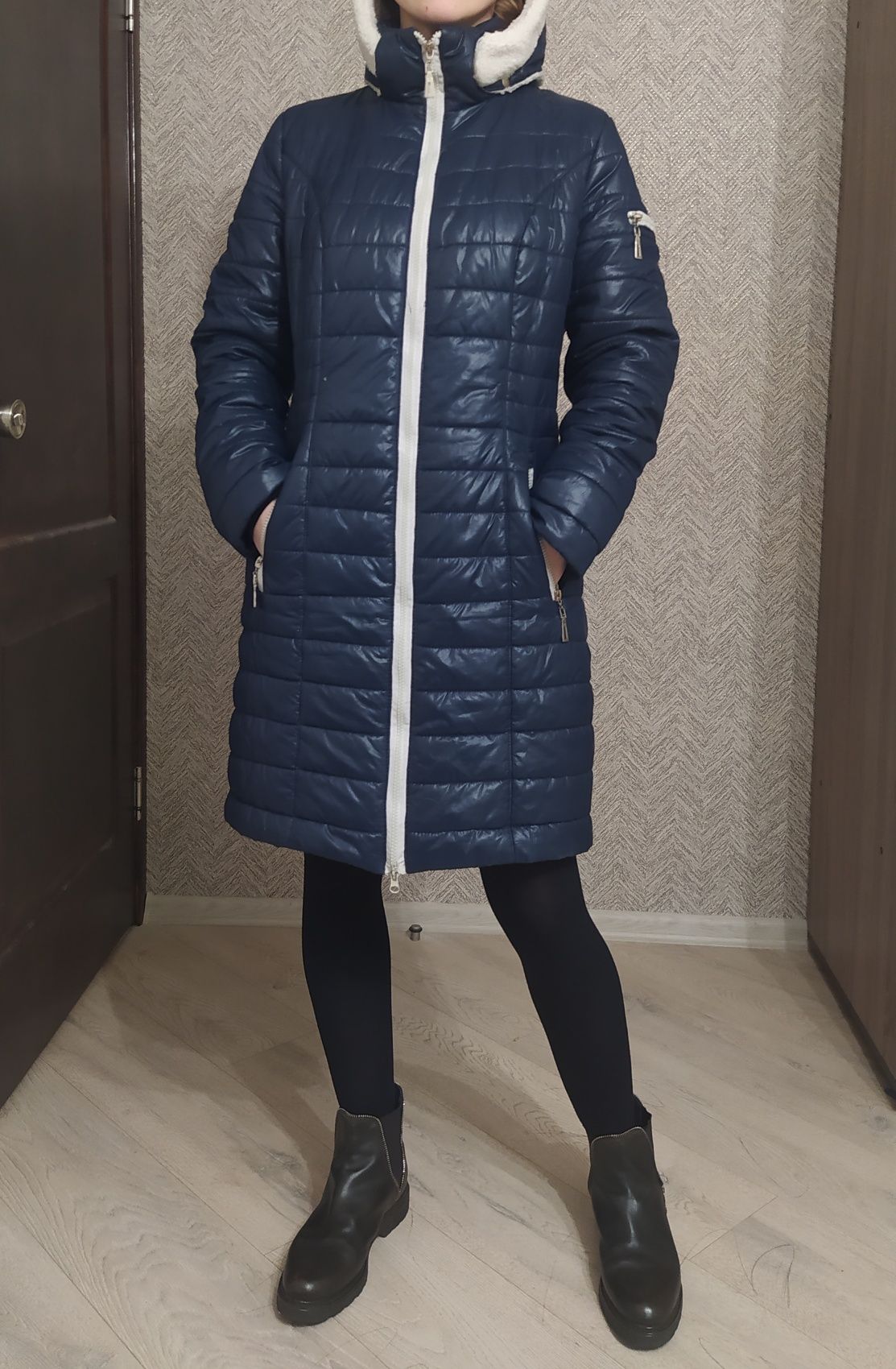 Курточка синяя зимняя