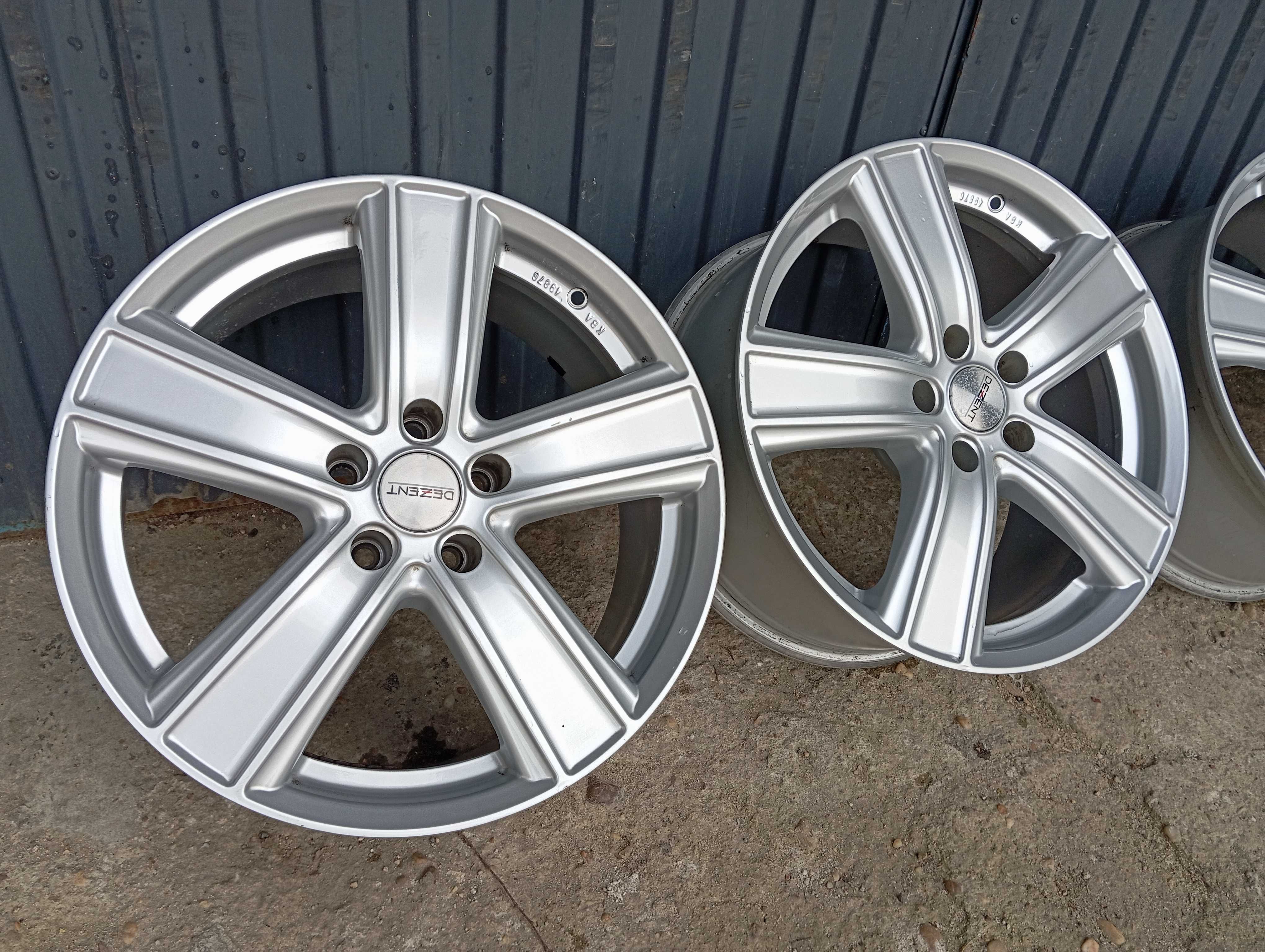 Felgi 18" Dezent VW Tiguan Skoda Superb Audi A5 A4 A6 8J ET30 5x112