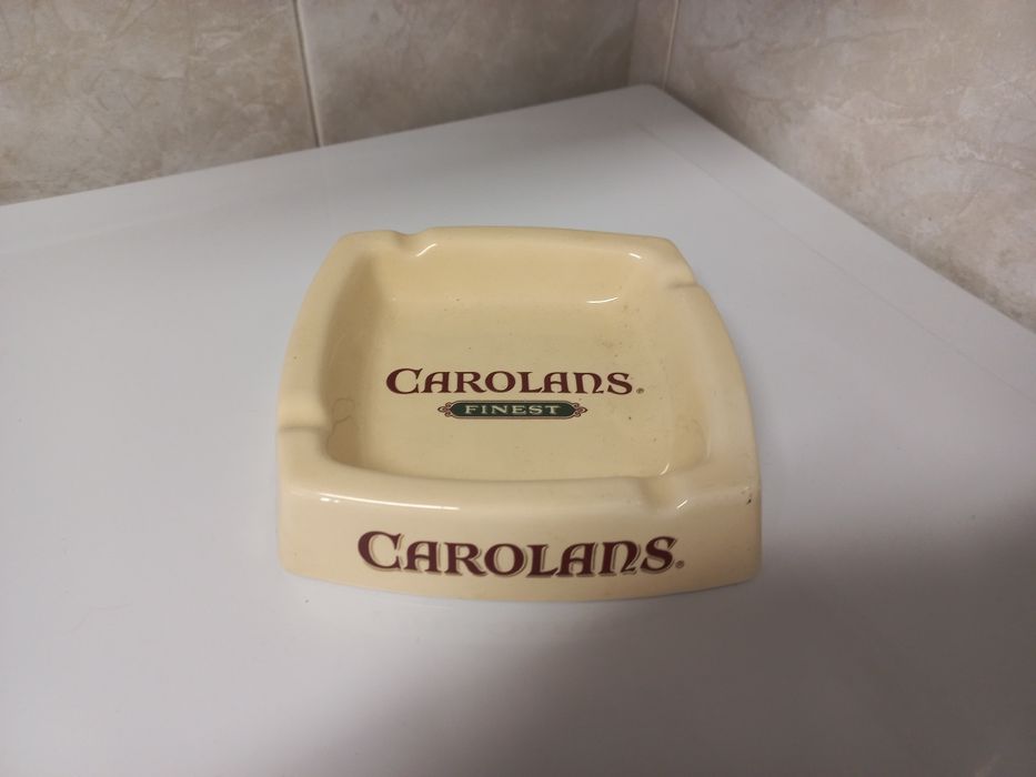 4 Cinzeiros - Lucky Strike, Chesterfield, Carolans