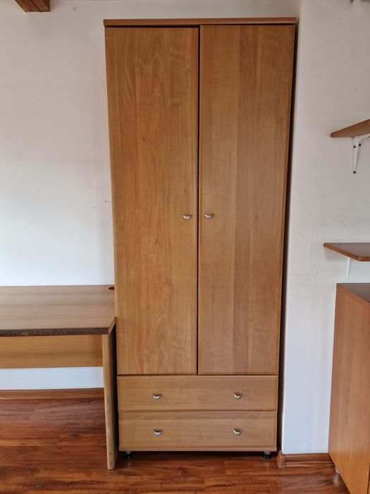 Komlet mebli /2 szt szafa/duże biurko/szafka/2 szt półki / fotel/olcha
