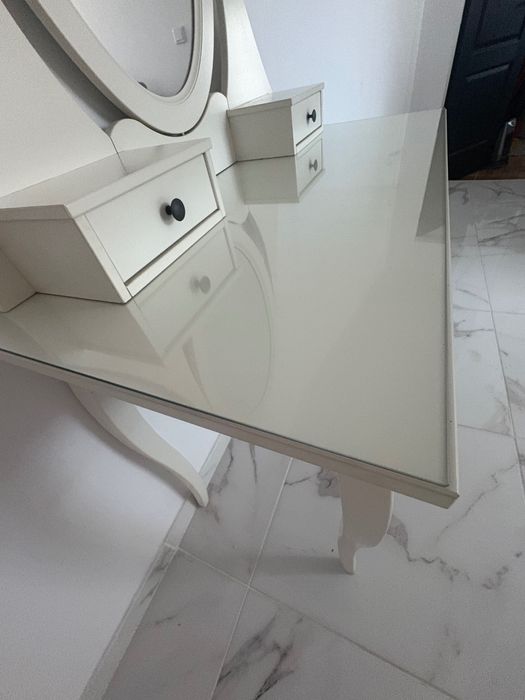 Toucador c/espelho Ikea