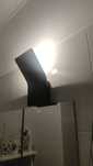 Suporte + luz LED integrada.