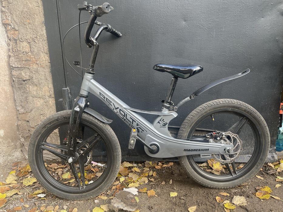 Дитячий велосипед Corso Revolt