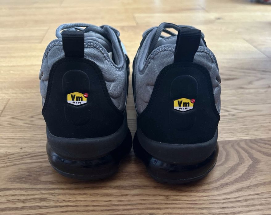 Nike vapormax plus cool grey
