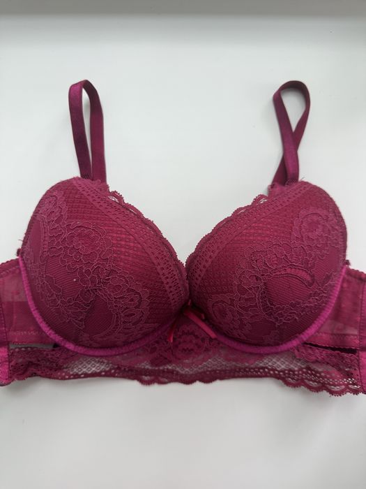 Бюстгальтер малиновий жіночій