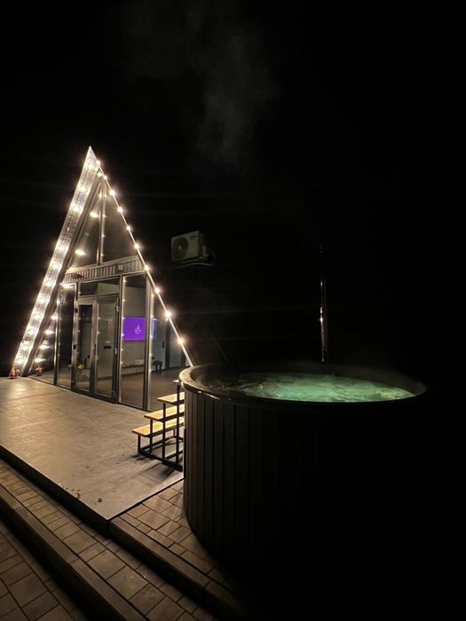 Оренда будинку з басейном та чаном, подобово, почасово