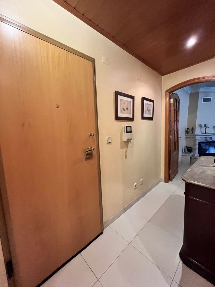 Arrendo T1 Massamá Norte