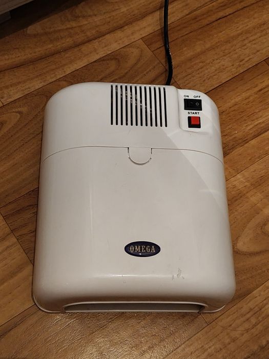 Lampa UV do paznokci Plus akcesoria