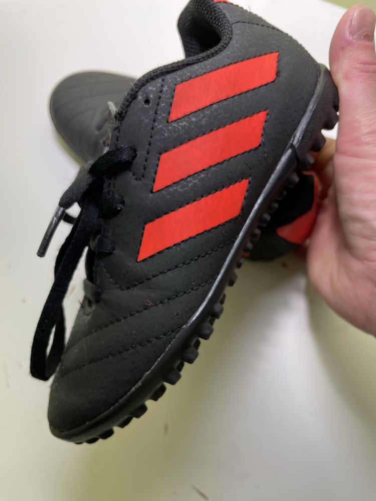 Футбольне взуття сороканіжки adidas 30,5 розмір