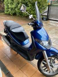 Skuter Piaggio Beverly 250 rocznik 2004 niski przebieg