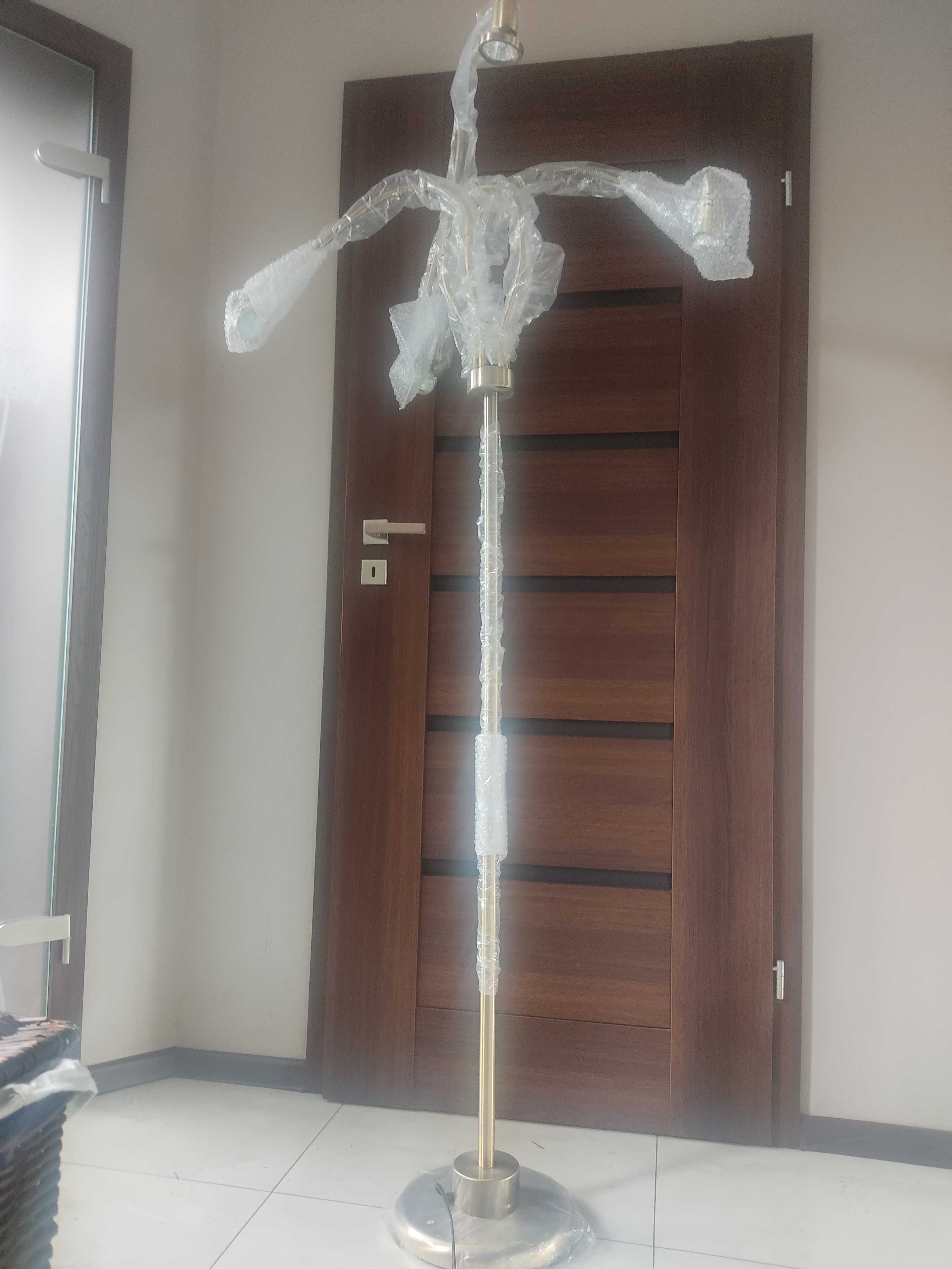 Lampa wolnostojąca
