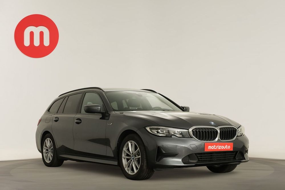 BMW 320 e Touring Auto