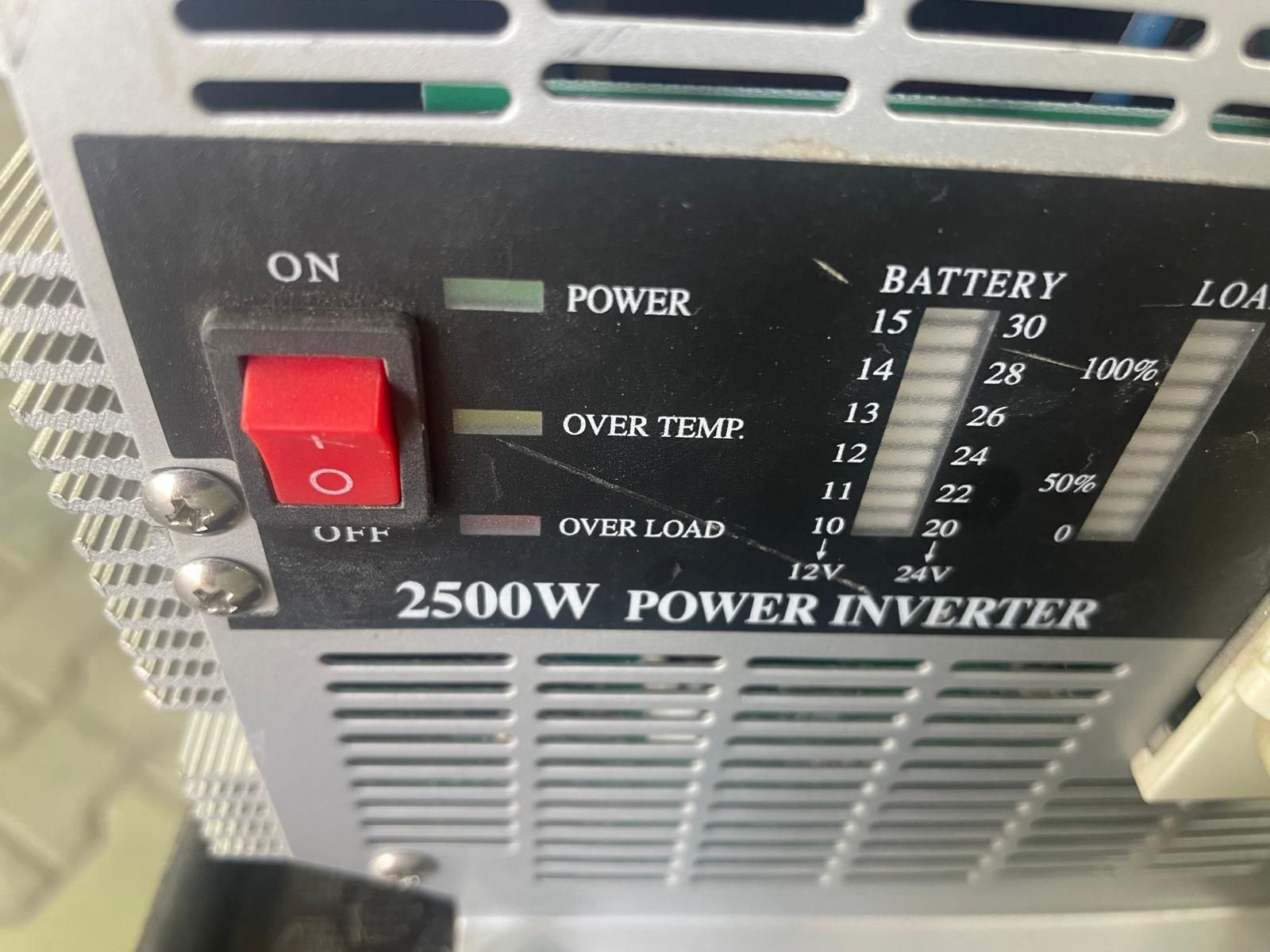 Przetwornica Fraron 2500W plus akumulator Dyno żel 100 aha, cały ze
