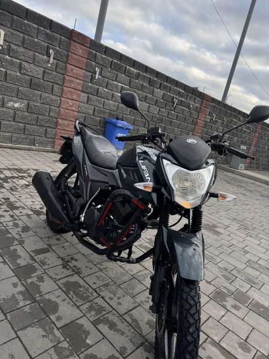 Продам мотоцикл Lifan 150 2e