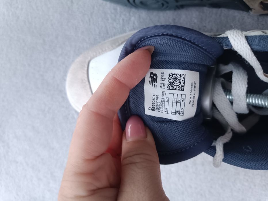 Женские кроссовки New Balance р38