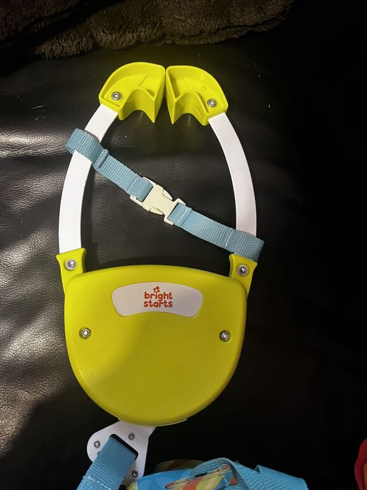 Дитяча гойдалка-стрибунець