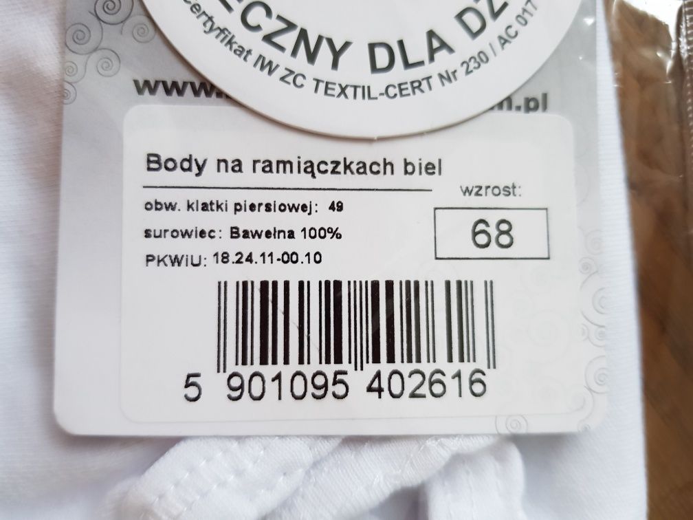 body dziewczęce 68