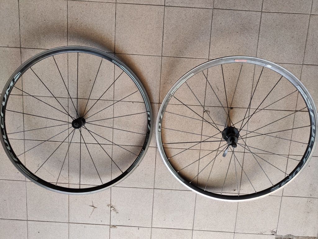 Par de rodas fulcrum 7.0 estrada cepo shimano