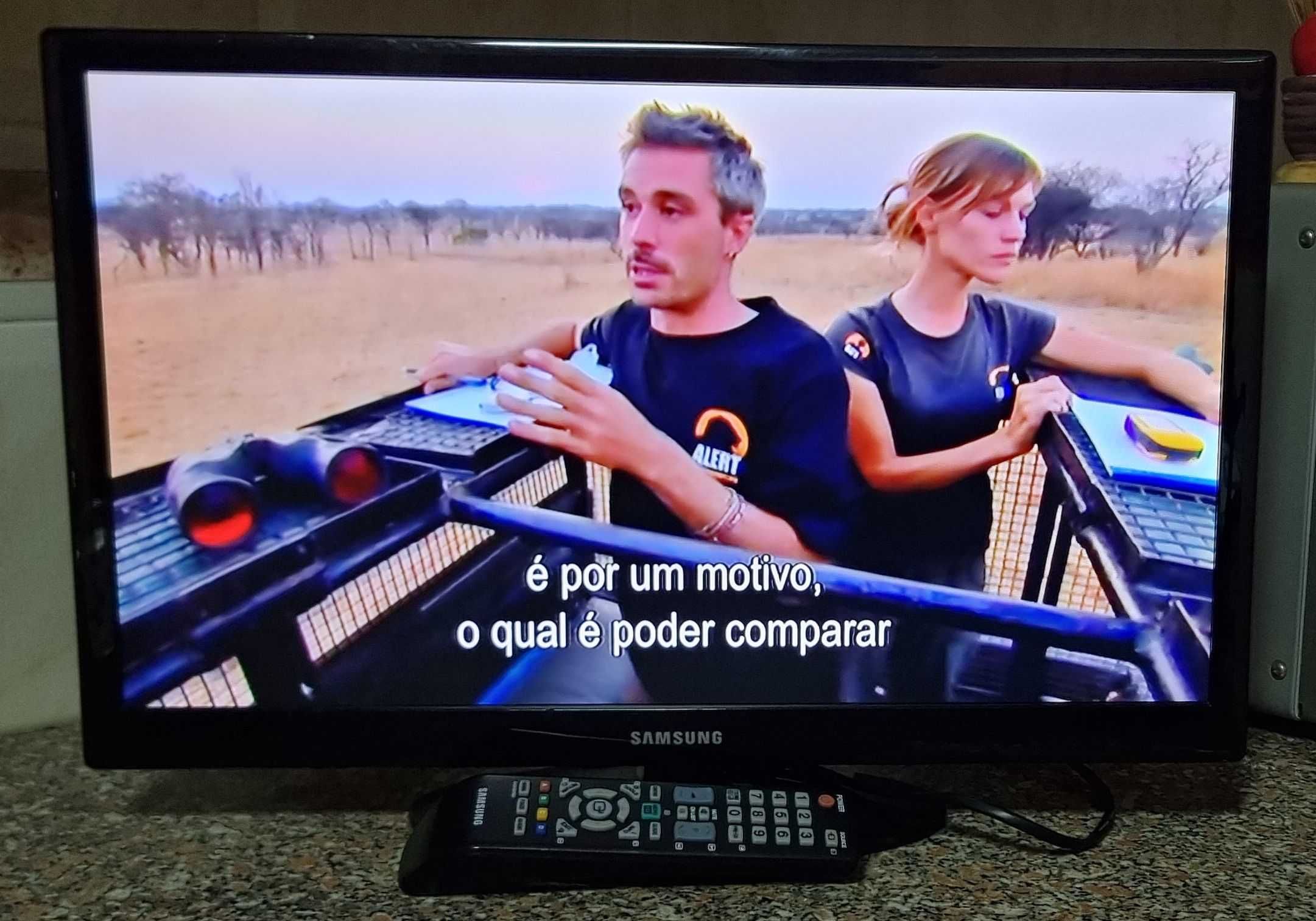 Televisão Samsung 22" com DVB-T