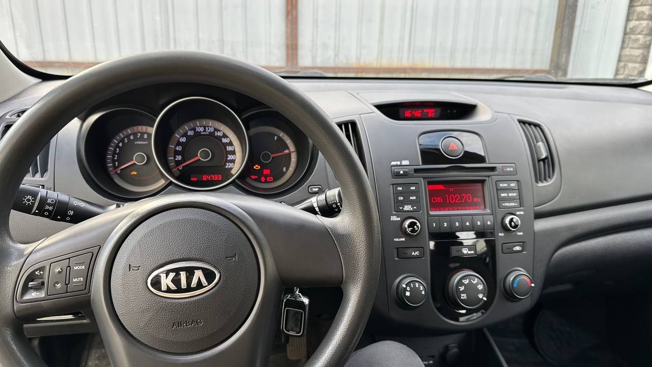 Продам Kia Cerato 2012 1.6