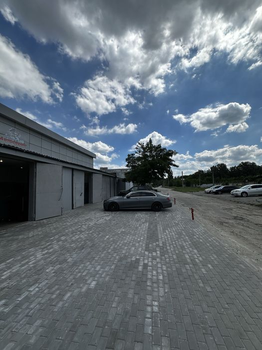 Продаж діючого автокомплекса