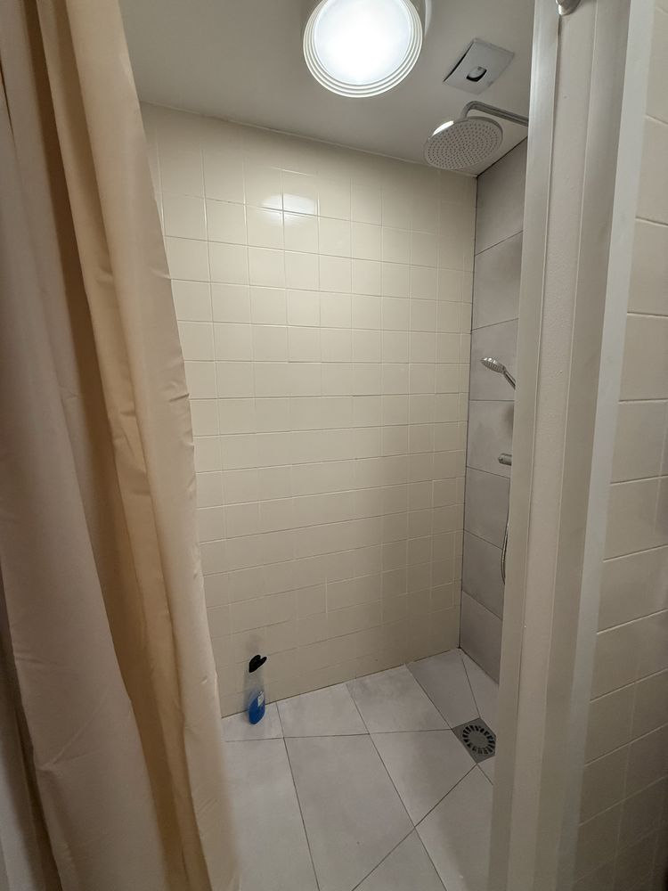 Quarto para Arrendar em Sacavem
