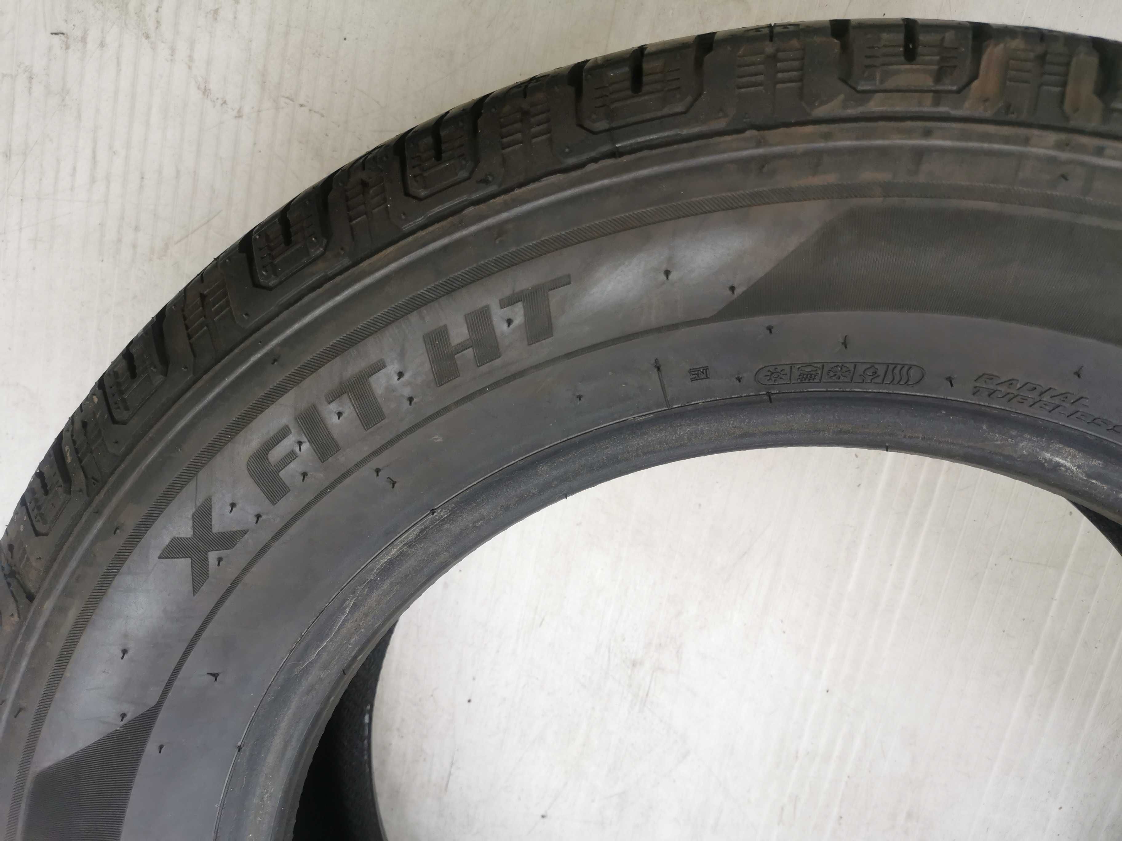 1x Całoroczne Laufenn X FIT HT 225/65r17 102T 2023r 8mm N10021