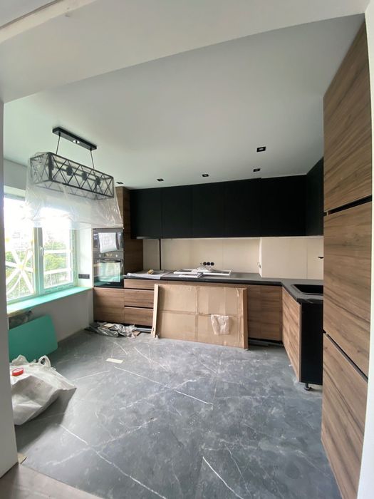 Продам 4к квартиру Бульвар Краматорський .