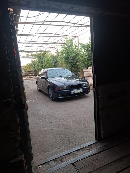 Продам бмв е 39 м52б25tu