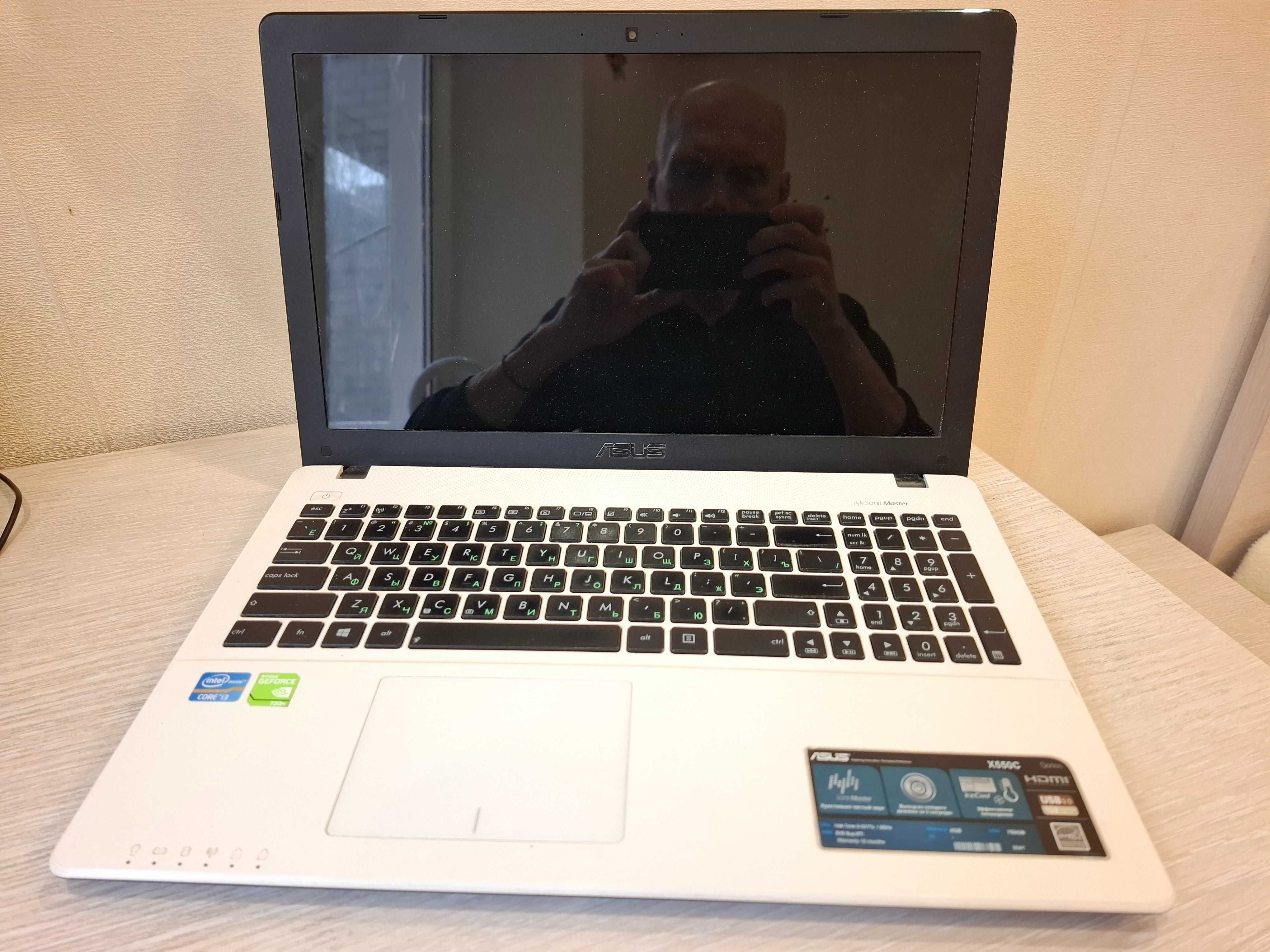 Ноутбук ASUS  X550C