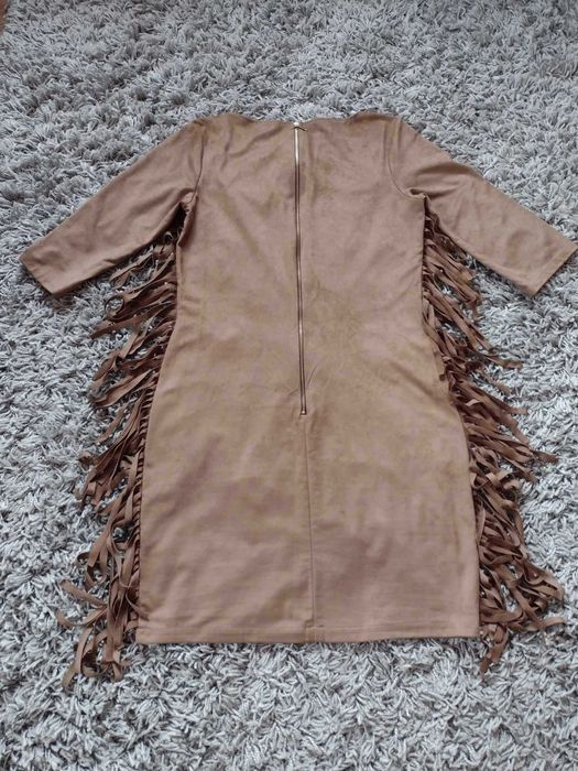 Piękna sukienka Boho z frędzlami r.L Idealna na wesele i nie tylko