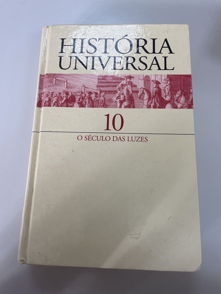 Livros diversos em português