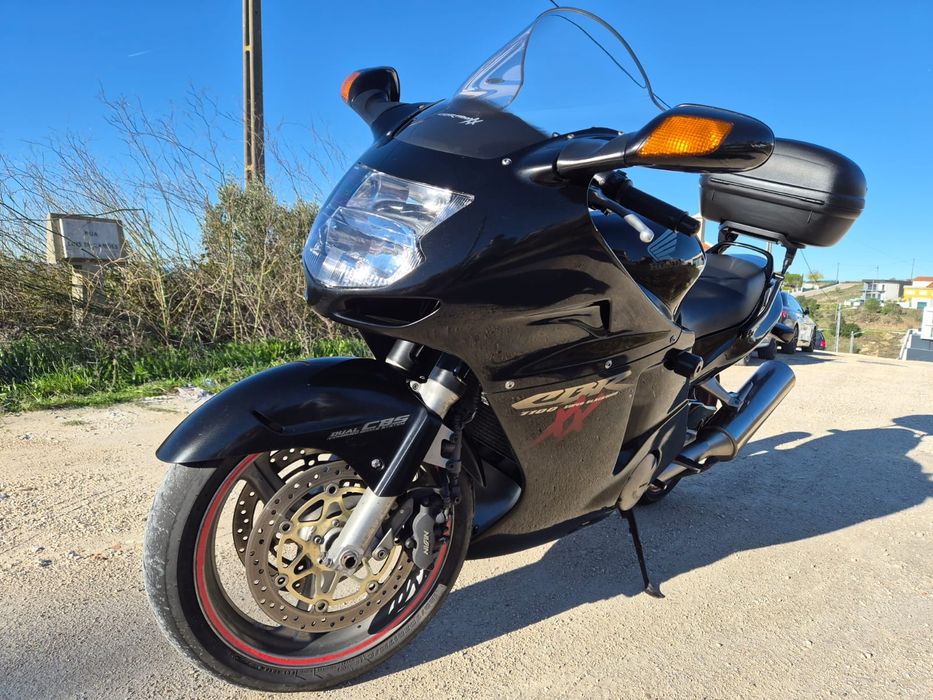 Honda cbr 1100xx ano 2000 injeção