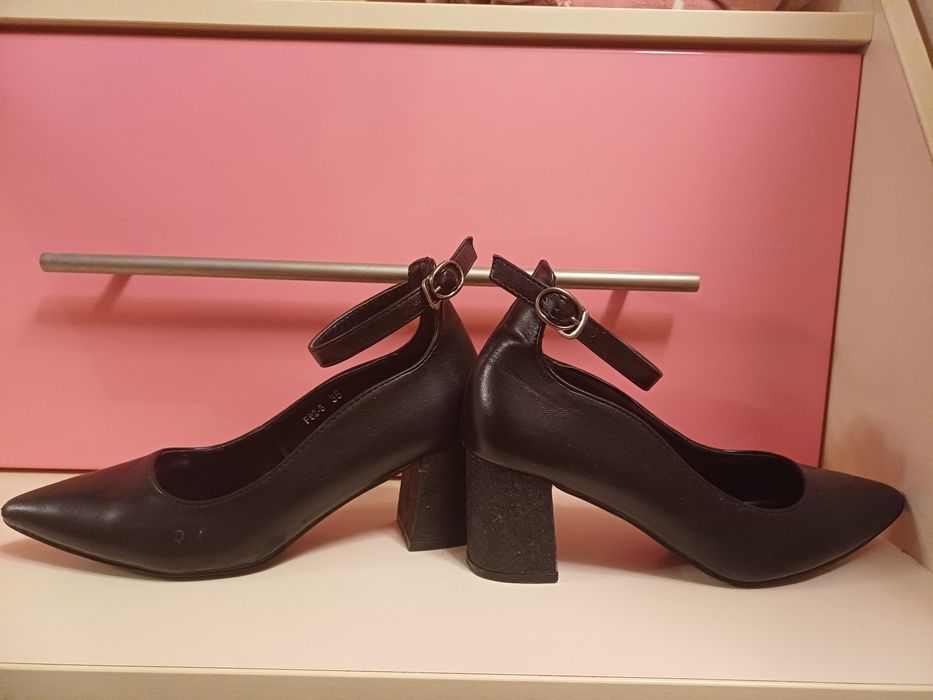 Туфлі 35 розміру