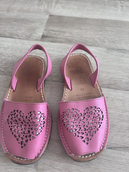 Обувь на девочку 30-32 р