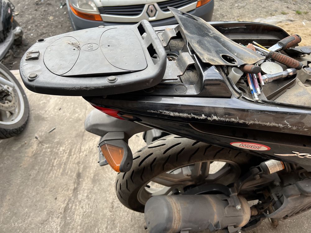 Yamaha xenter 125 stelaż kufra givi