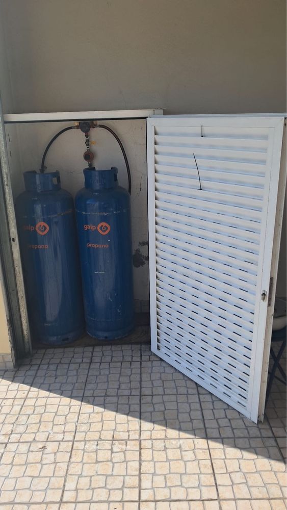 Armário para bilhas de gás