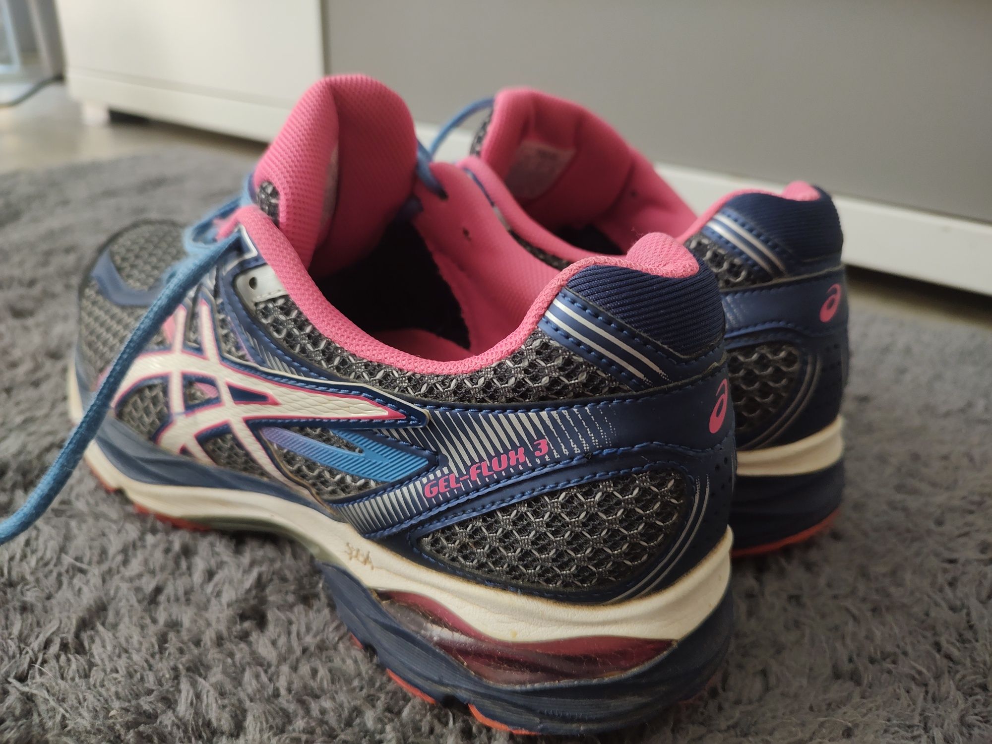 Buty Asics roz 42