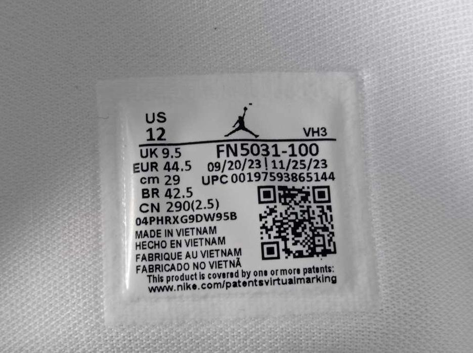 Buty Nike Air Jordan 1 Mid SE Crinkled Crome Eur 44,5 koszykówka