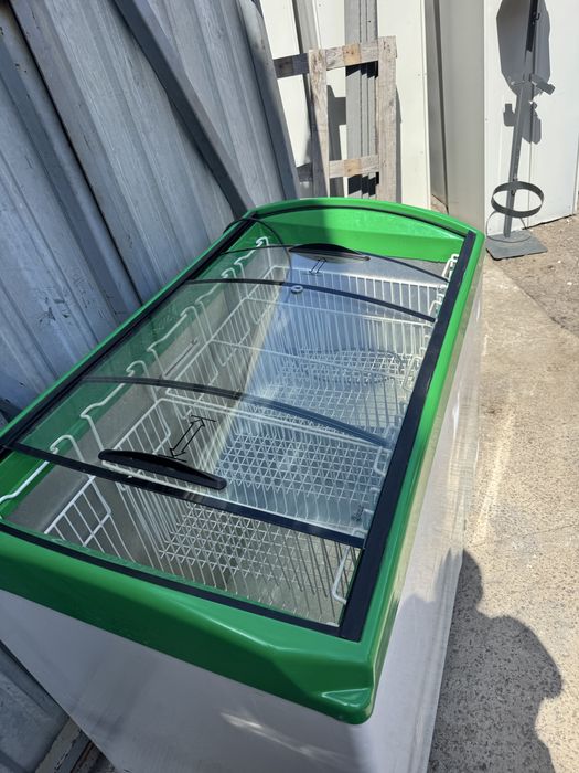 Холодильные шкафы